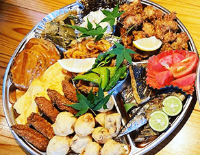 assorted-dishes02 assorted-dishes02