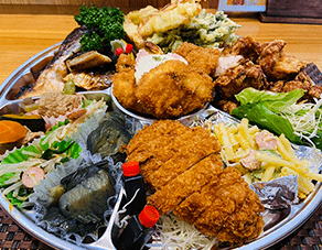 assorted-dishes03 assorted-dishes03